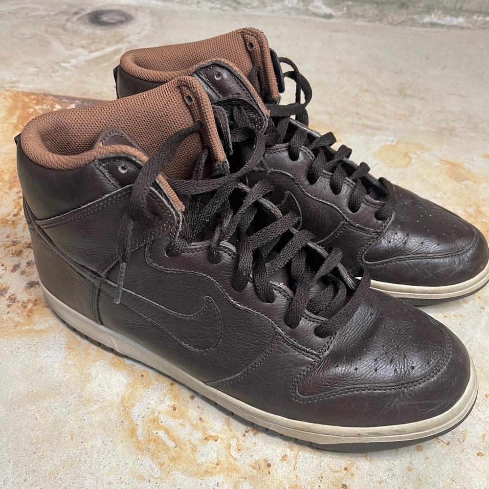 Nike Dunk Premium Dark Brown High-Top Sneakers